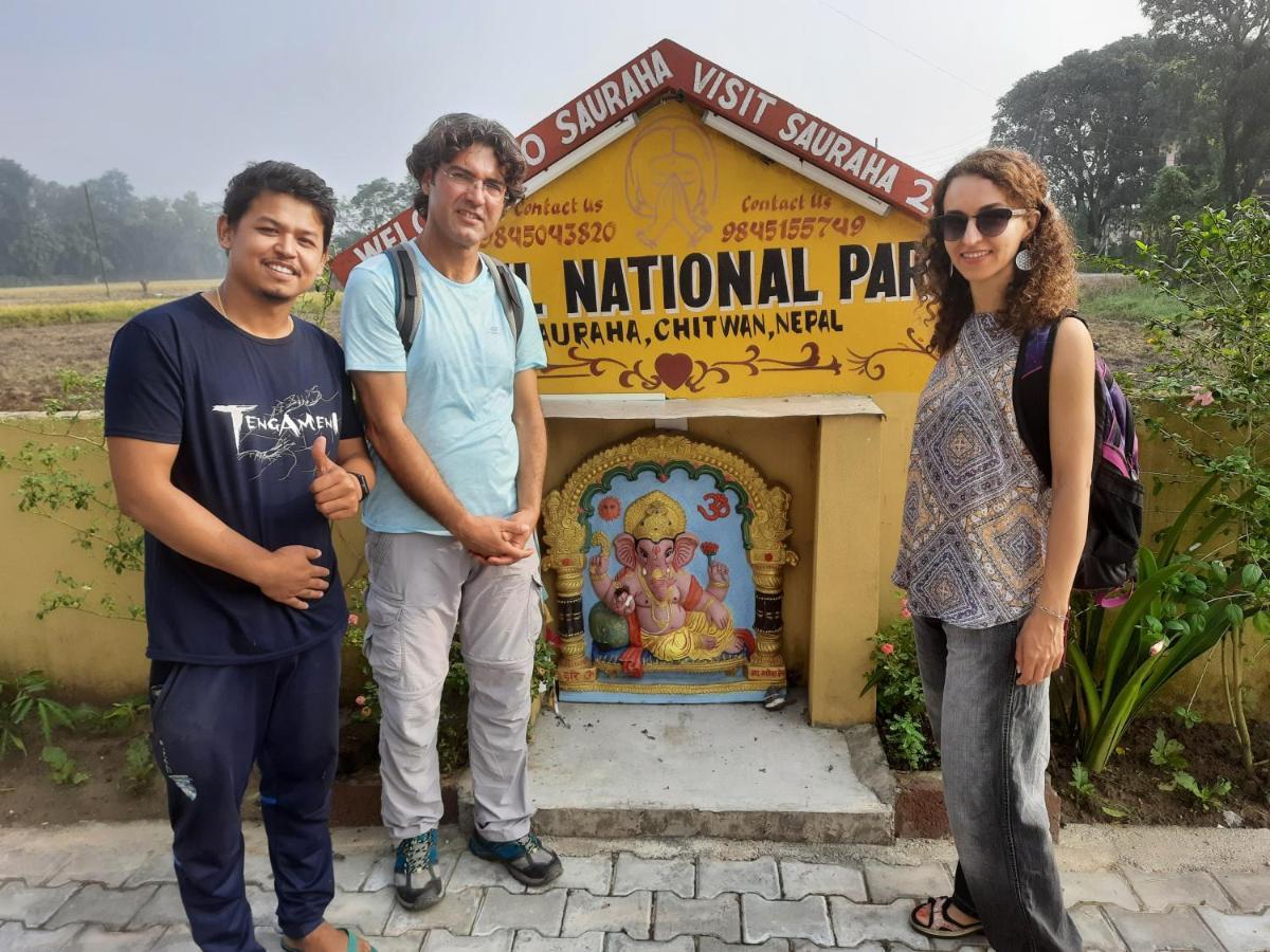Hotel National Park Sauraha- Homely Stay And Peaceful Location With Jungle Safari Arrangements エクステリア 写真