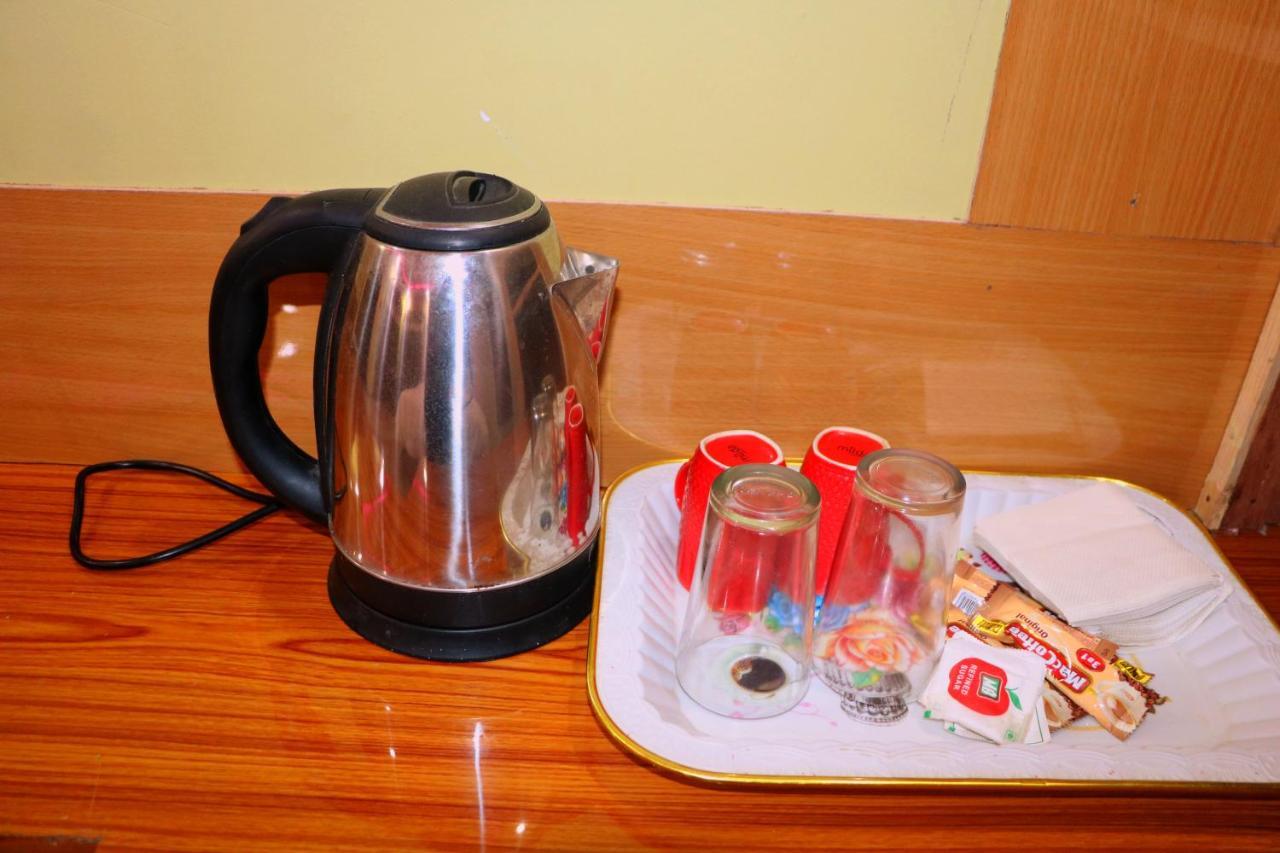 Hotel National Park Sauraha- Homely Stay And Peaceful Location With Jungle Safari Arrangements エクステリア 写真