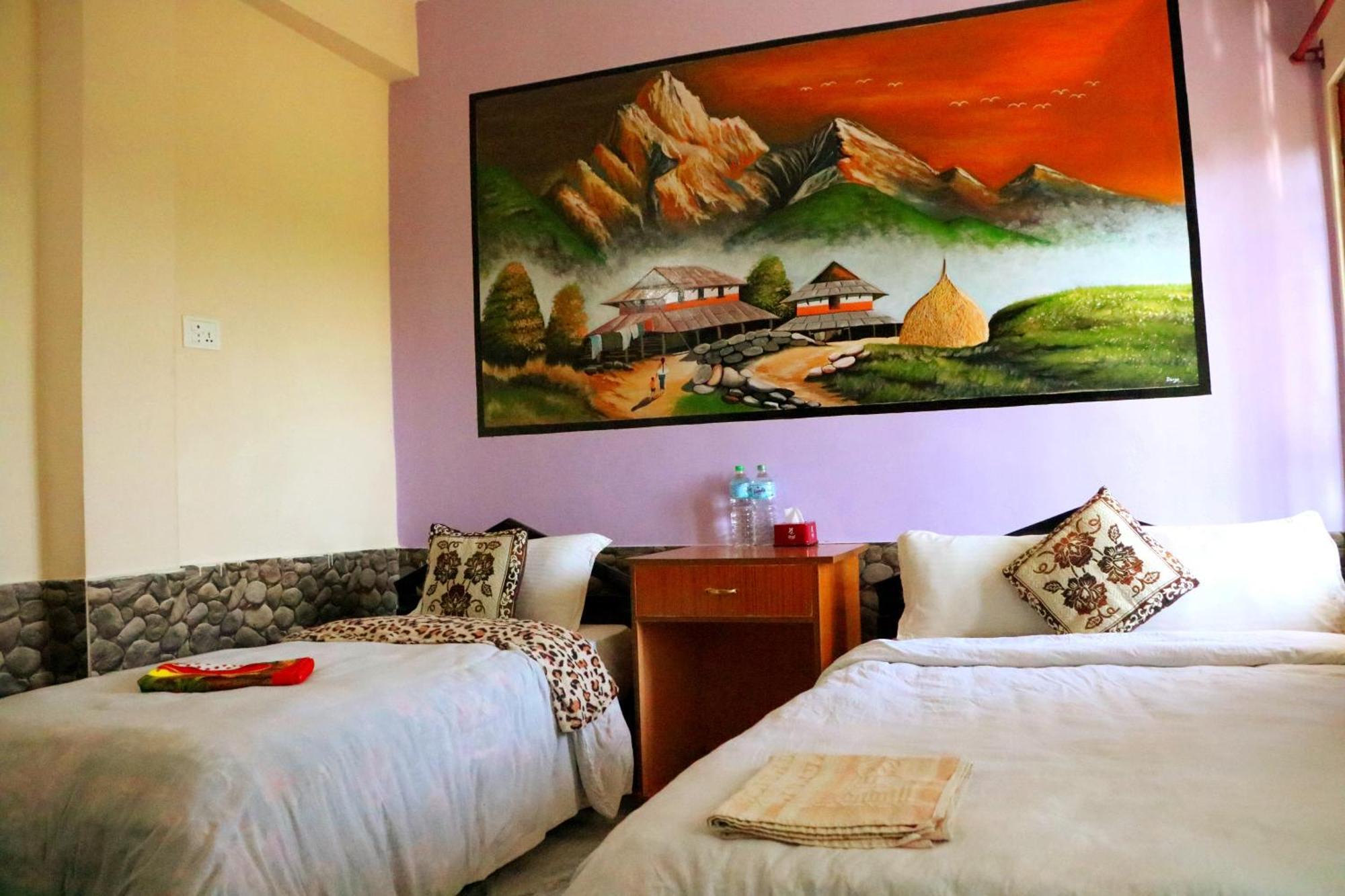 Hotel National Park Sauraha- Homely Stay And Peaceful Location With Jungle Safari Arrangements エクステリア 写真