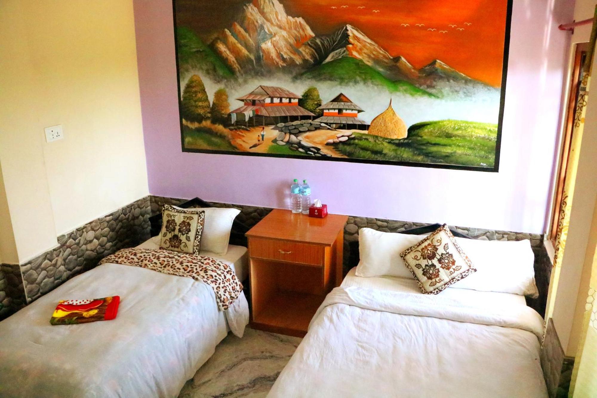 Hotel National Park Sauraha- Homely Stay And Peaceful Location With Jungle Safari Arrangements エクステリア 写真